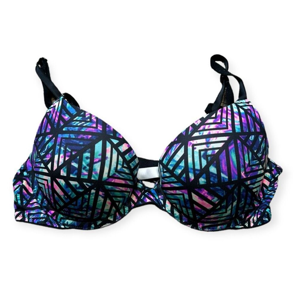 PINK VICTORIA’S SECRET Women's Multicolor Geometrical Print Wear Everywhere T-Sh